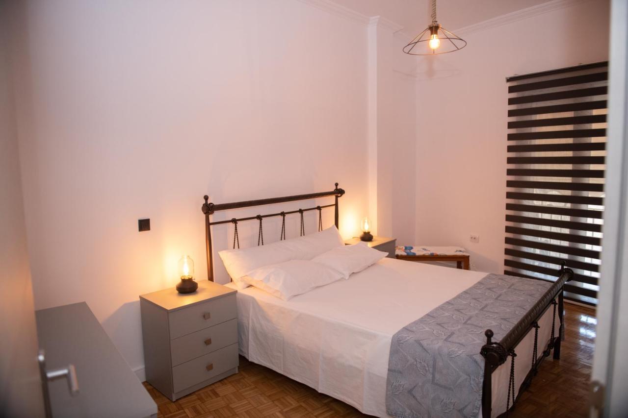Sophia'S Place Piraeus Bagian luar foto